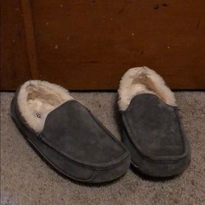 Men’s Ugg slippers